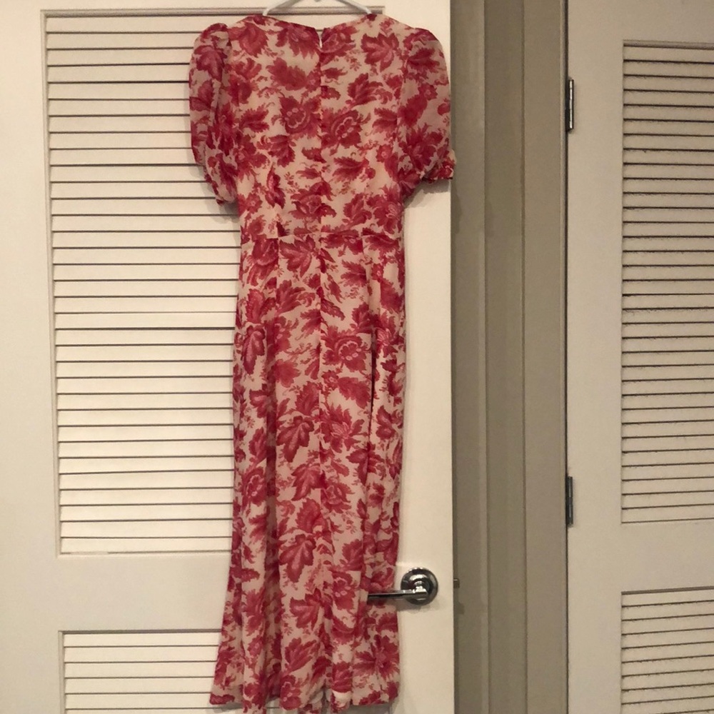 Pink and white floral dress! - Picture 4 of 10
